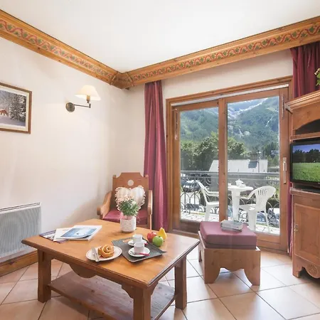 Sainte-foy-l'argentiere Sleeps 4 Pool Apartment *