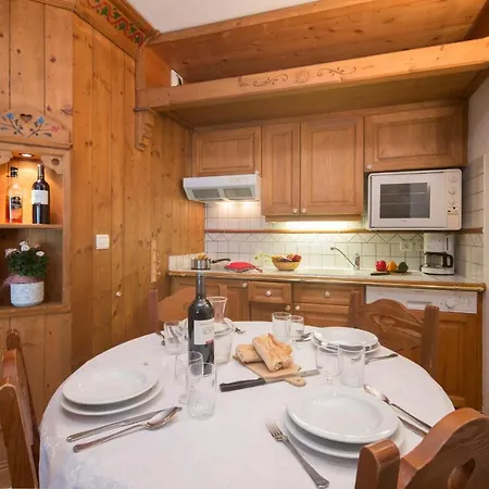 Apartment Sainte-foy-l'argentiere Sleeps 4 Pool Chamonix