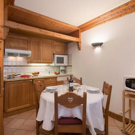 Sainte-foy-l'argentiere Sleeps 4 Pool Apartment *