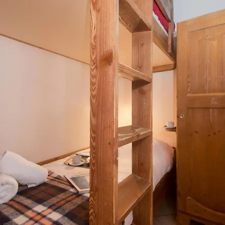 Sainte-foy-l'argentiere Sleeps 4 Pool Apartment *