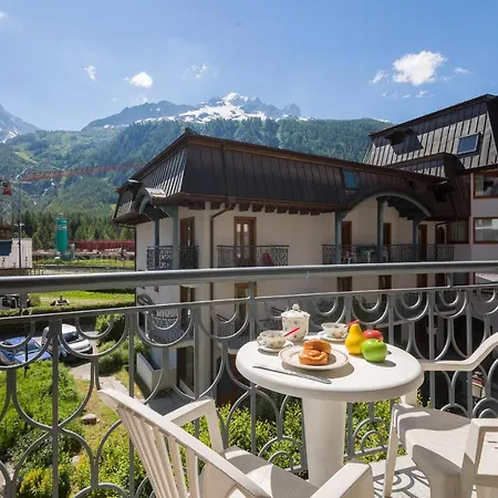 Apartment Sainte-foy-l'argentiere Sleeps 4 Pool Chamonix